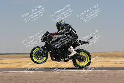 media/Jul-22-2023-TrackDaz (Sat) [[e9015ad89a]]/Group B/Wheelie Bump (1220pm)/